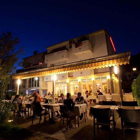Pansion Burin Hotel Baška Екстериор снимка