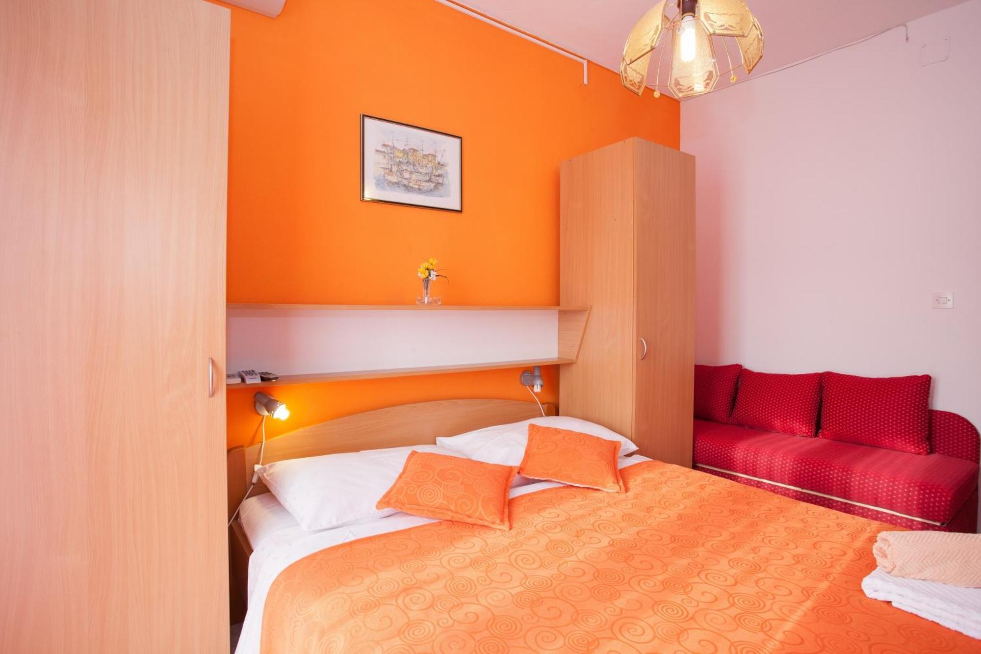 Pansion Burin Hotel Baška Стая снимка