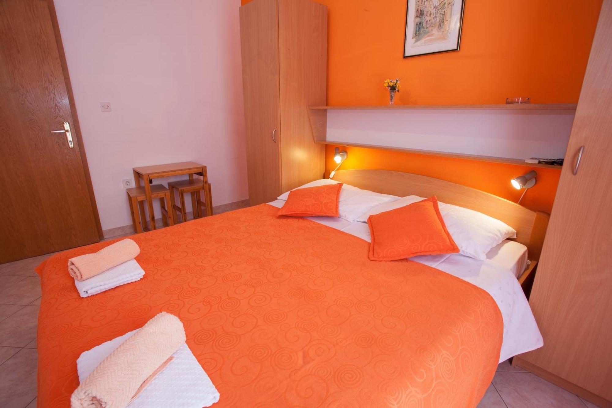 Pansion Burin Hotel Baška Стая снимка