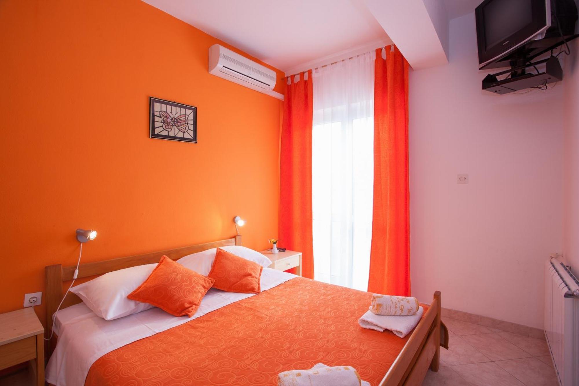 Pansion Burin Hotel Baška Стая снимка