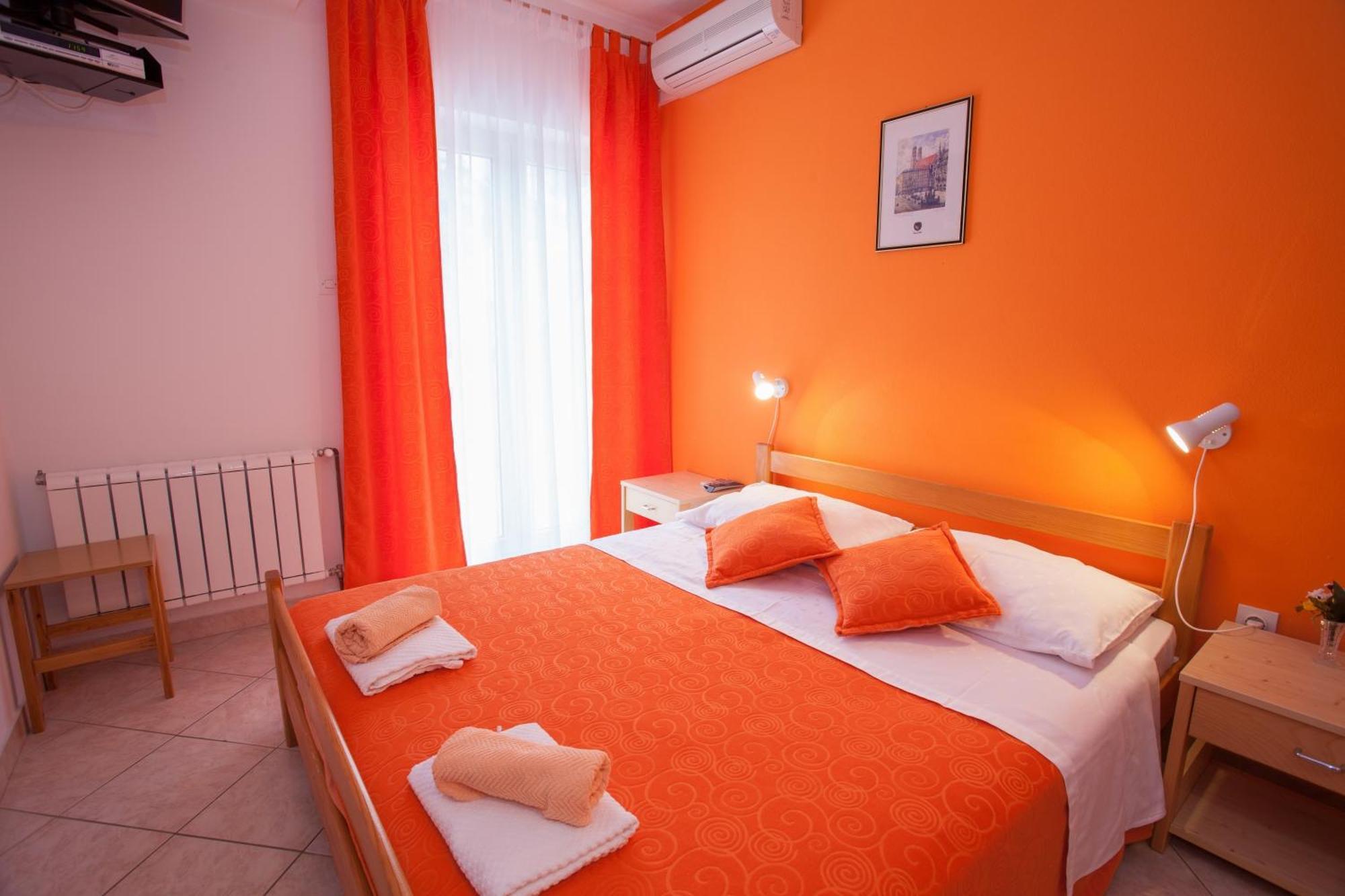 Pansion Burin Hotel Baška Стая снимка